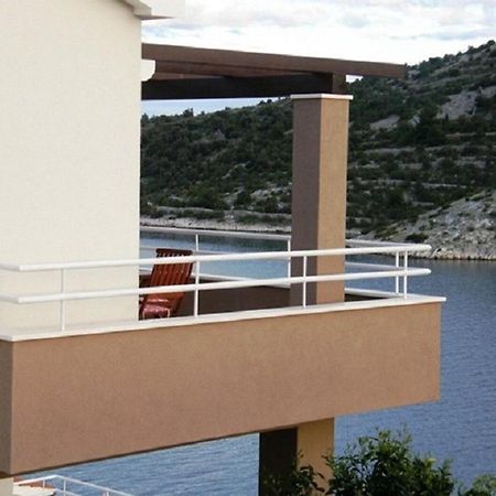 Apartments Ljubi Vinišće Exteriér fotografie