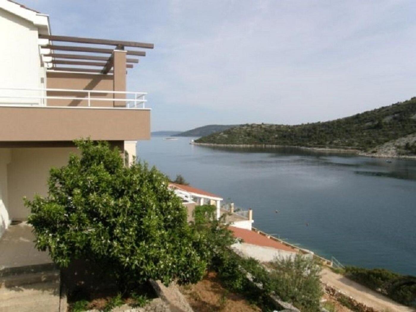 Apartments Ljubi Vinišće Exteriér fotografie